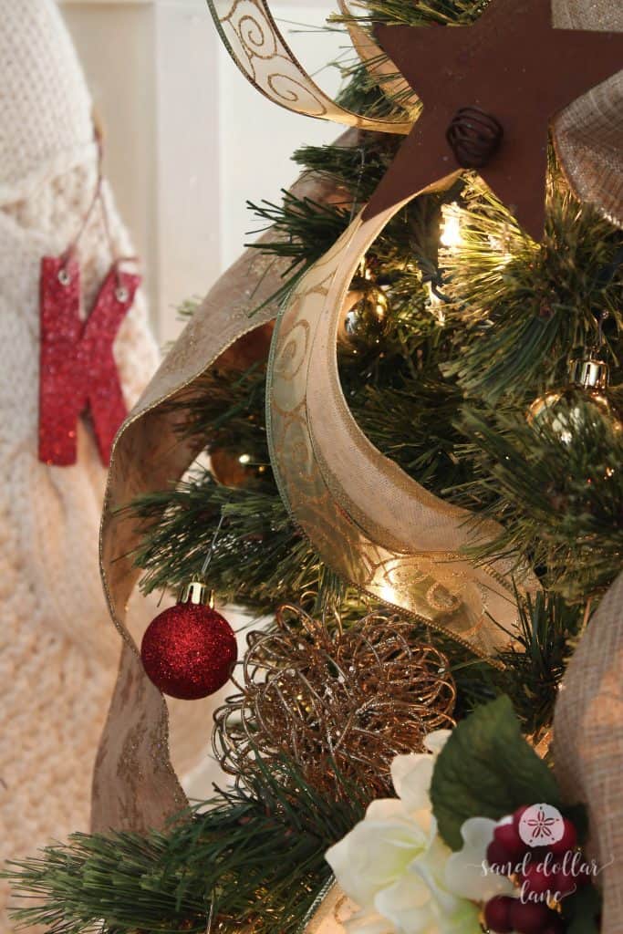 red white and gold Christmas decor