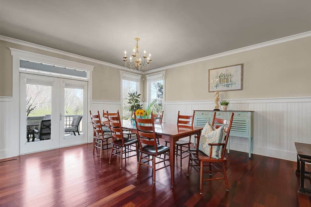 Southern Style Coastal Home dining room