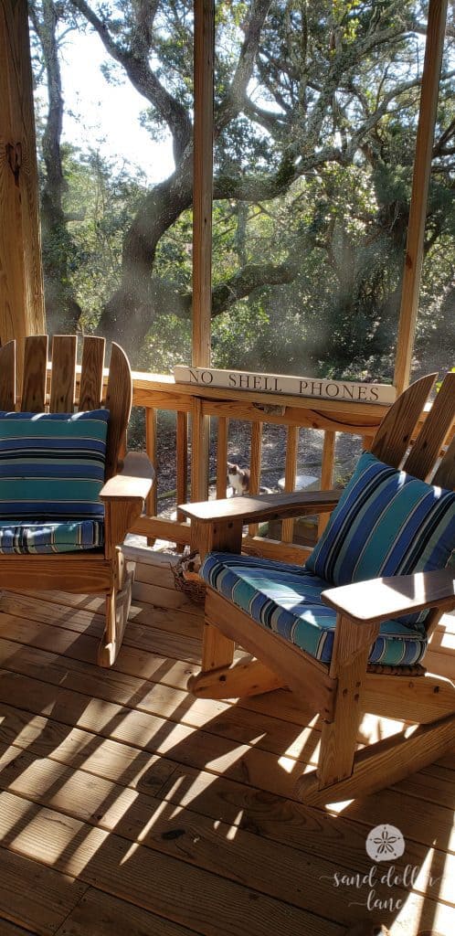 winter vacation in Ocracoke, NC screened porch #visitobx #ocracoke #coastalexploring #obx 