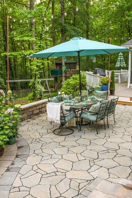 outdoor dining area