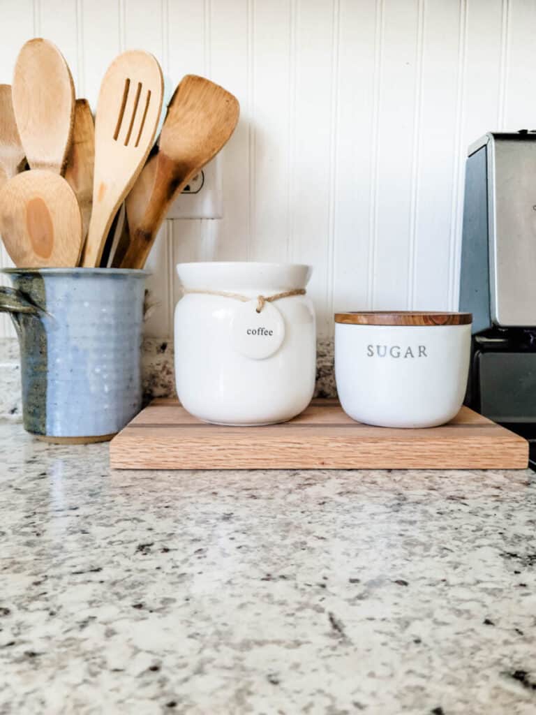 coastal cottage kitchen accessories